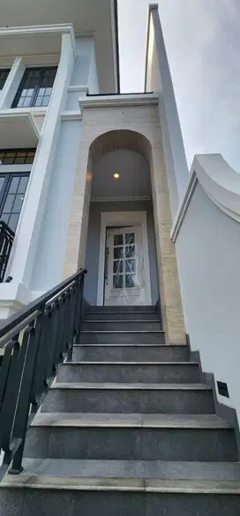 For Sale Town House Di Cilandak Jakarta Selatan