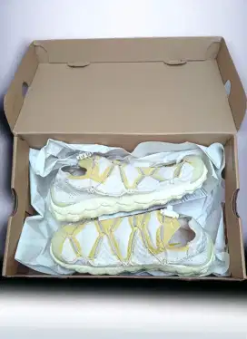 [BARU] Sepatu NIKE ISPA MindBody Light Cream US 6 / 24 cm Original