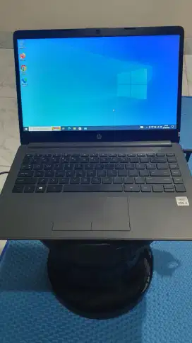 Laptop HP 14 i3