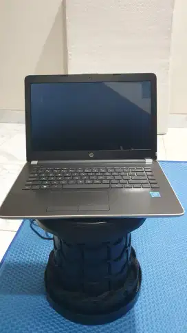 Laptop HP 14  4/512