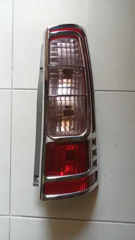 Stoplamp Avanza 2004 (Kanan)