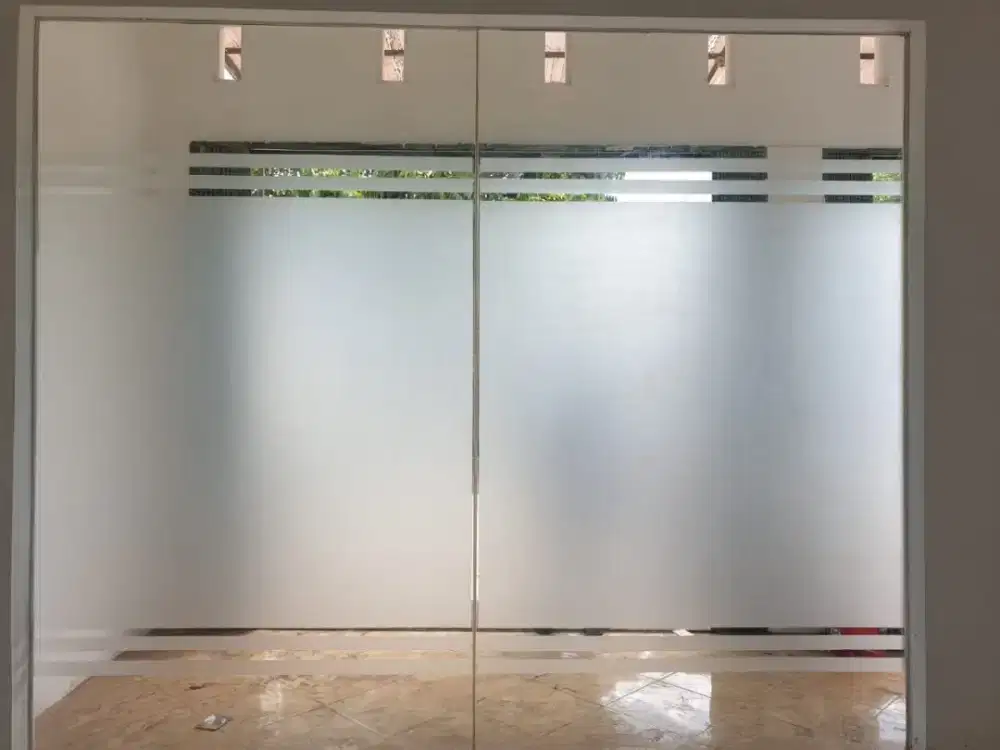kaca film panggilan mobil dan gedung