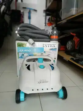 Robot Vacum Pool merk Intex ZX 300