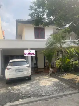 Rumah luas dan lebar asri di Jatiwaringin pondok Gede