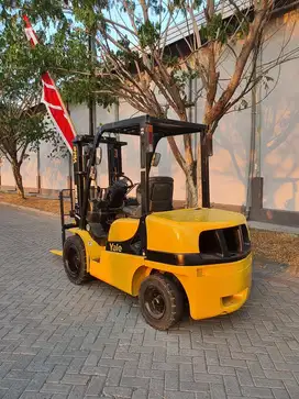 Forklift Yale 3.5 ton tahun 2011