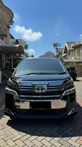 Toyota vellfire super istimewa low kilometer