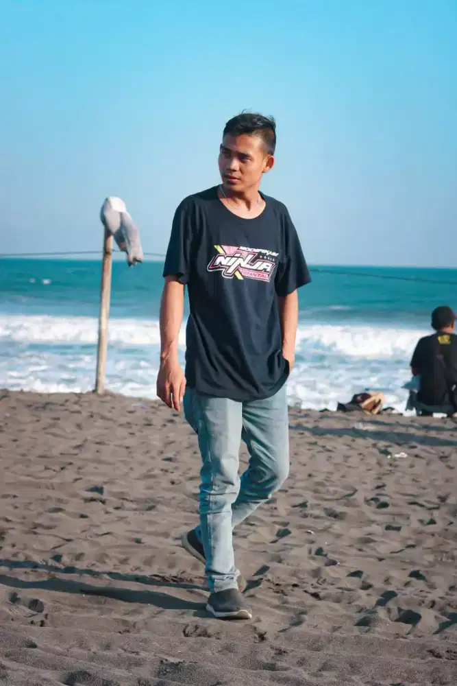 Mencari pekerjaan apa saja yg penting halal