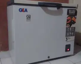 Freezer GEA 220L