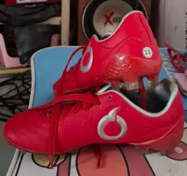 Sepatu bola anak size 33