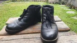 Sepatu boots Camel Active