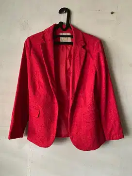 Blazer merah cabe