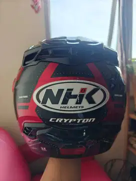 Helm NHK Predator Crypton M - Merah