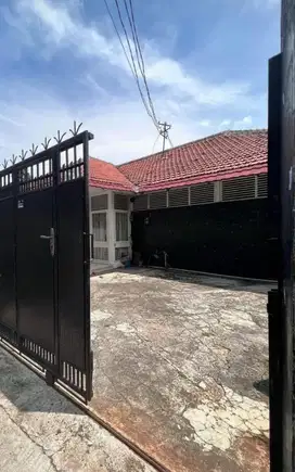DI JUAL RUMAH TUA (Cocok Untuk Investasi Kosan Mewah) Karet Kuningan