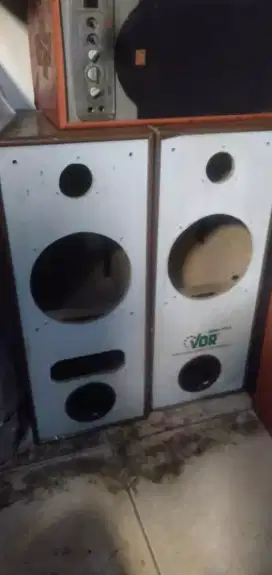Se psg box speaker berkualitas kond mls skl mgjn ada yg perlu murah sj