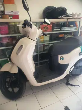 Yamaha Fazzio 2022 Warna Beige/Putih