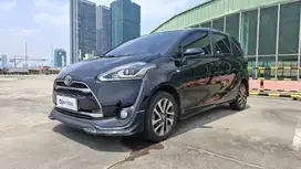 Pajak Panjang TDP 10Jt Toyota Sienta 1.5 Q Bensin-AT 2016 Hitam /