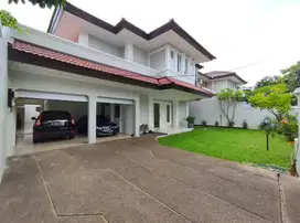 Disewakan Rumah Modern Minimalis Siap Huni di Kemang