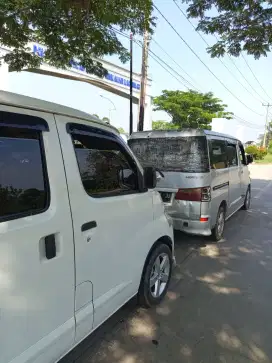 Mobil grand max/luxio minibus + supir pengalaman