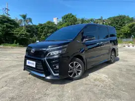 Toyota Voxy 2.0 Bensin-AT 2019 Hitam LGH