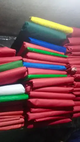 Atap tenda lipat metik