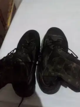 Di jual sepatu PDV .SEPATU untuk tentara.