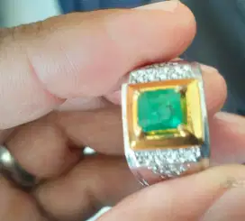 Cincin  zamrud Colombia