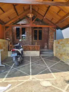 Dijual rumah bagus di dekat Toll Summarecon