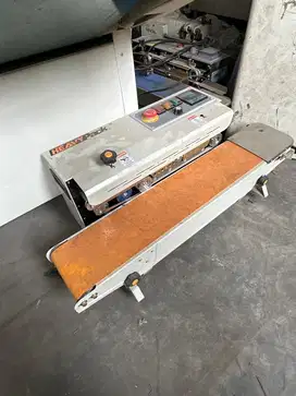 Continous Band Sealer untuk makanan