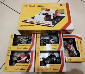 BURAGO DUCATI SHELL BNIB