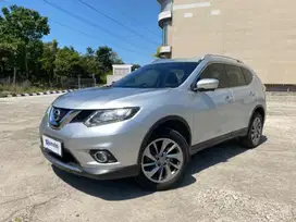 Nissan XTrail 2.5 Bensin-AT 2015 Silver  LLD