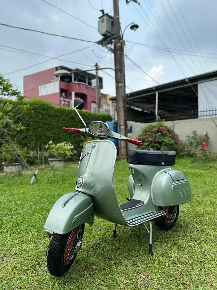 Piaggio vespa sprint s 1966 original restorasi