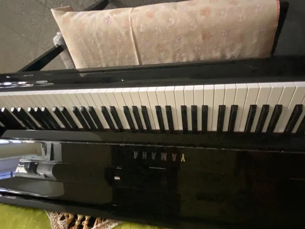 Piano YAMAHA U1 hitam JPEC mulus