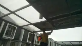 Kaca film Gedung