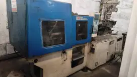 Dijual mesin injection merk Hwan Chin 100 ton