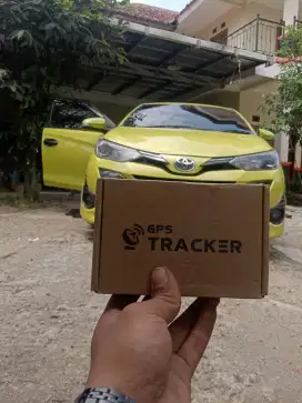 GPS tracker mobil dan motor