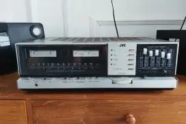 JVC JR S301 DC Integrated Receiver with SEA Graphic Equalizer