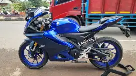 Yamaha R15v4 Biru