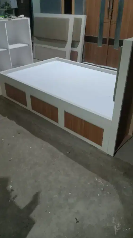 Dipan minimalis set kamar dll