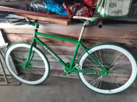 Sepeda Fixie rakitan torpedo