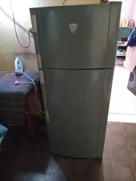 Kami Beli Harga Tinggi Kulkas Freezer Tv Ac Springbed Sofa Lemari Dll