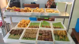 Lowongan utk cowok kerja di rumah makan, pria umur 19 - 23thn