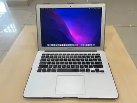 Macbook air 2017 (silver, 13 inch, core i5)