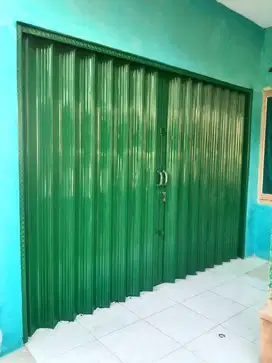 Gerbang besi lipat / Folding gate murah survey gratis Bandung