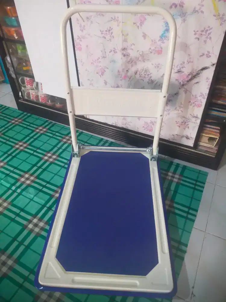 Dijual trolly merk kotakin