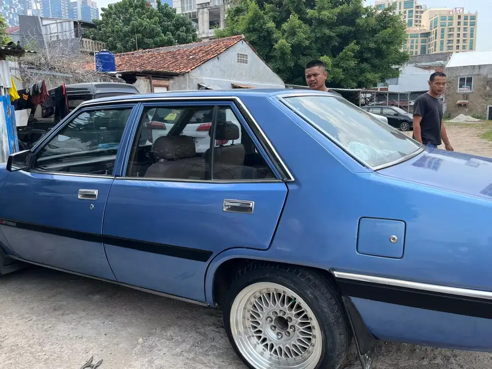 Mitsubishi Galant 1982 Bensin