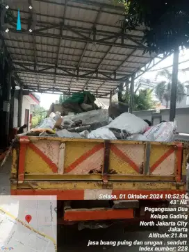 urugan puing dan buang sampah