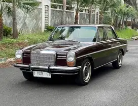 Mercedes Benz 220 1971 Mini W115 Mercy 220 W115 CBU 1972 Mobil Antik
