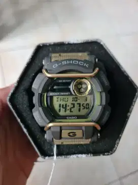 [BARU] CASIO G-SHOCK GD-400-9DR FULLSET