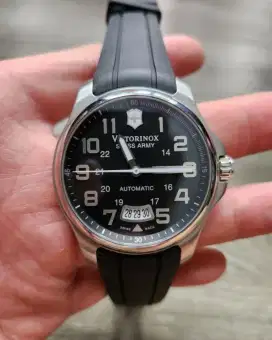 Victorinox Classic Officer Automatic 241369