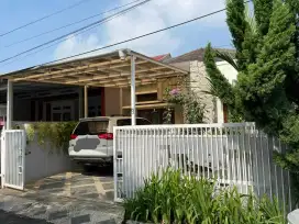 DIJUAL RUMAH CANTIK ASRI + KOLAM RENANG CISARANTEN ARCAMANIK